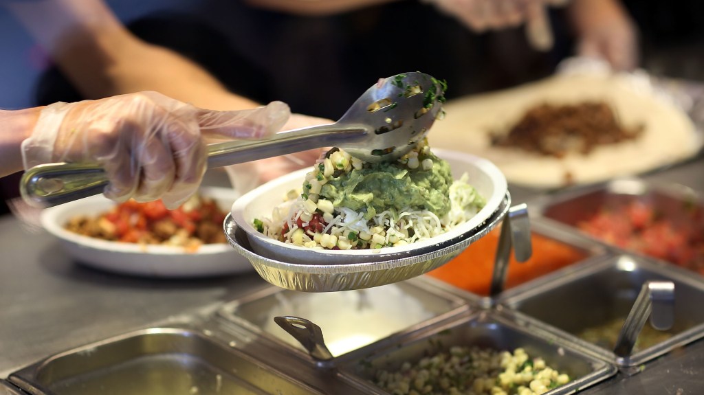 Chipotle Becomes First Non-GMO US Restaurant Chain